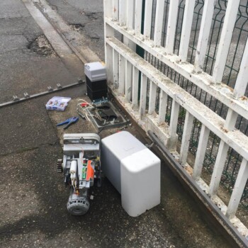 Réparation d'un mécanisme de portail